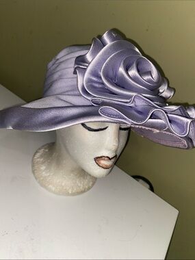 Lavender Dress Hat / Church Hat by Ms. Divine (READ) ****